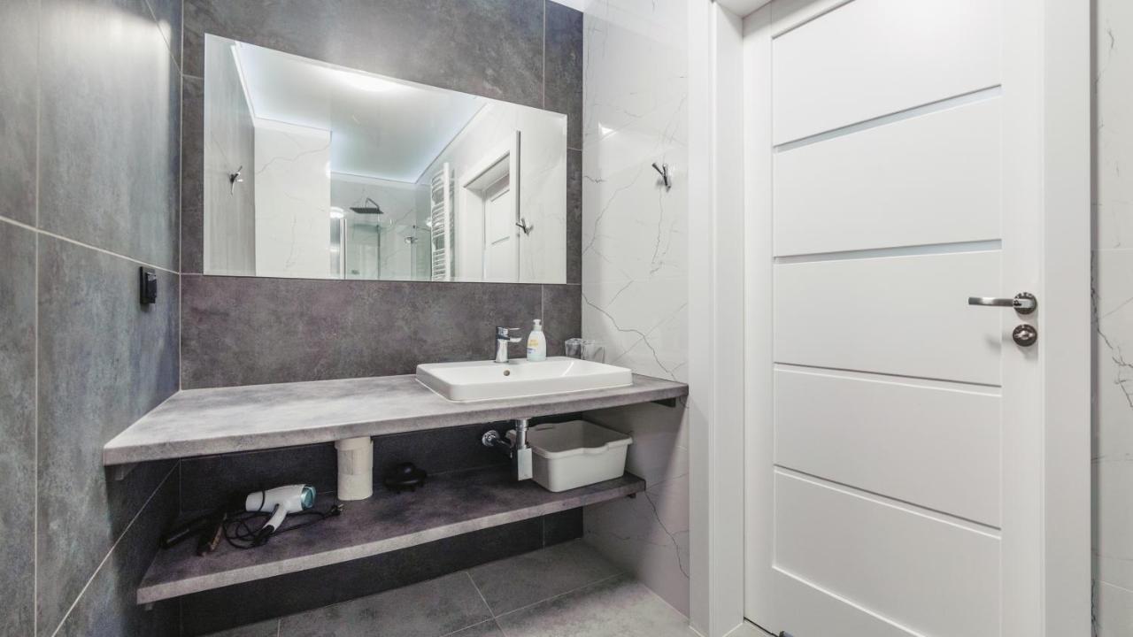 Apartament Zlota Perla Z Parkingiem 16 E Perlowa Przystan - Holiday City Kołobrzeg Eksteriør billede